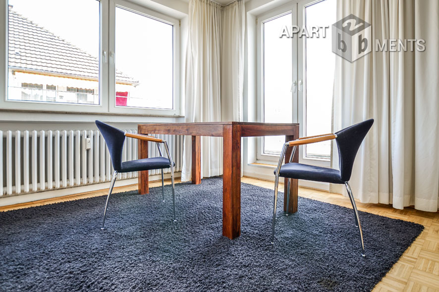 Modernly furnished and centrally located apartment in Düsseldorf-Stadtmitte