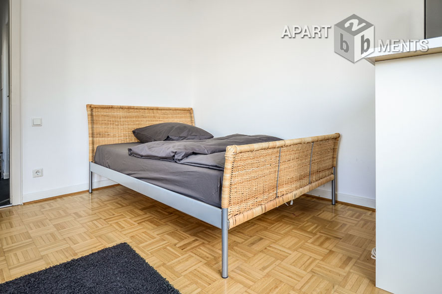 Modernly furnished and centrally located apartment in Düsseldorf-Stadtmitte