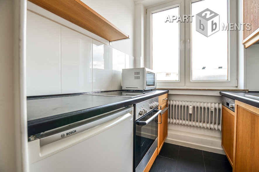 Modernly furnished and centrally located apartment in Düsseldorf-Stadtmitte