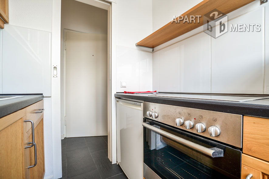 Modernly furnished and centrally located apartment in Düsseldorf-Stadtmitte