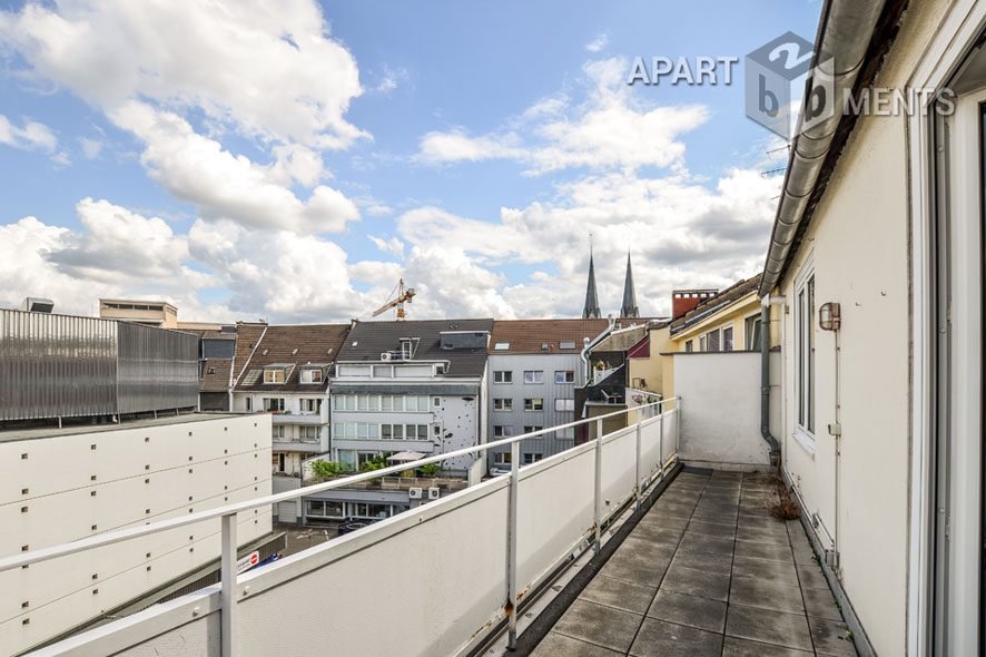 Modernly furnished and centrally located apartment in Düsseldorf-Stadtmitte