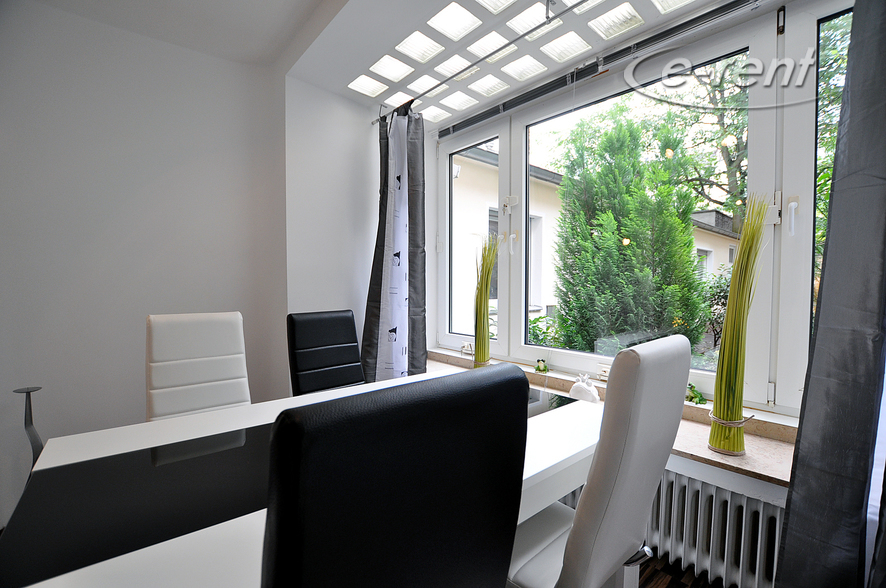 Modern möblierte und ruhige Wohnung in Düsseldorf-Stadtmitte