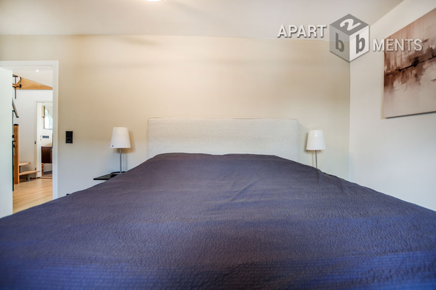 High-quality furnished and centrally located maisonette in Düsseldorf-Oberkassel