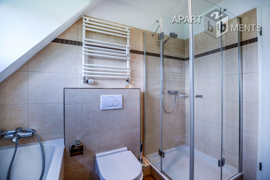 High-quality furnished and centrally located maisonette in Düsseldorf-Oberkassel