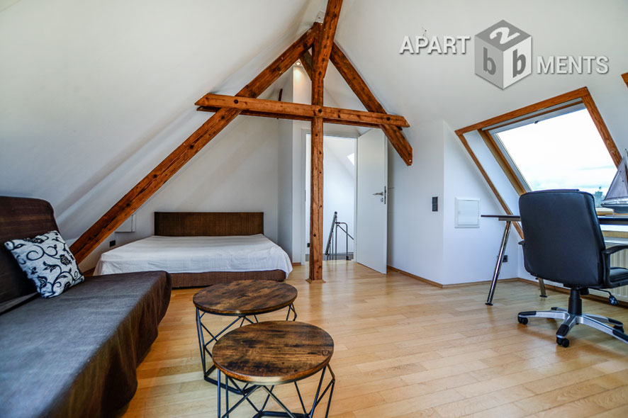 High-quality furnished and centrally located maisonette in Düsseldorf-Oberkassel