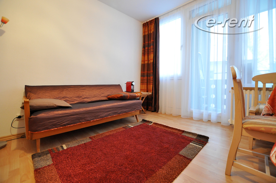 Modernly and timelessly furnished apartment in Düsseldorf-Rath