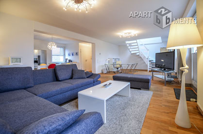 Modernly furnished and centrally located maisonette apartment in Düsseldorf-Stadtmitte