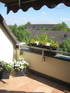 Modern möblierte und ruhige Wohnung mit Balkon in Monheim-Baumberg