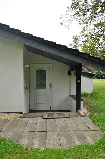 Modern möbliertes und ruhig gelegenes Häuschen in Neuss-Holzheim