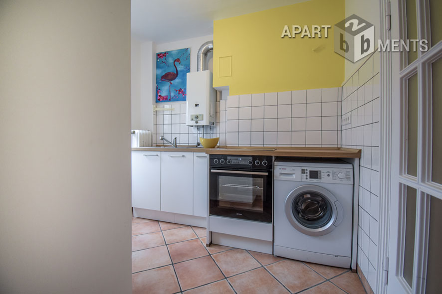 Modernly furnished apartment in good residential area at the Zoopark in Düsseldorf-Düsseltal
