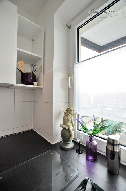 Modern möbliertes und helles Apartment mit Balkon in Düsseldorf-Bilk