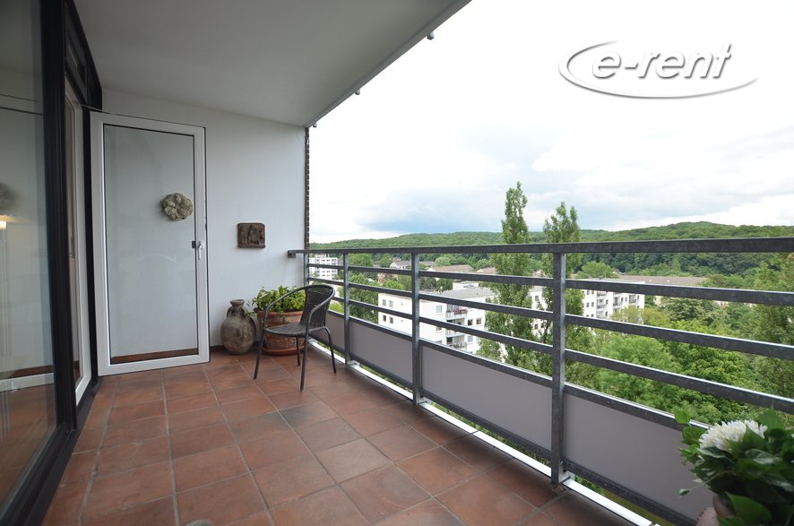 Stylish and highly quality furnished apartment with a panorama view in Düsseldorf-Mörsenbroich