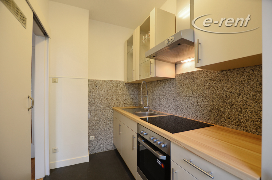 Modern furnished apartment with roof terrace not far from the Grafenberger Forest in Düsseldorf-Rath
