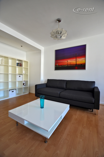 Spacious and modernly furnished apartment in a central location in Düsseldorf-Friedrichstadt
