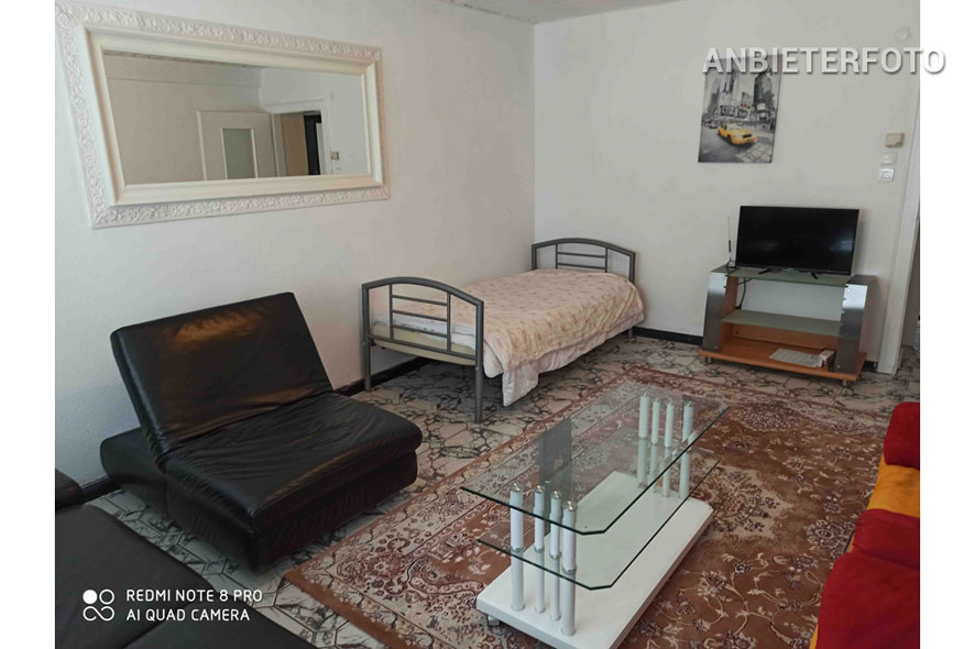Furnished flat right next to the Media Harbour and Rhine Park in Düsseldorf-Unterbilk