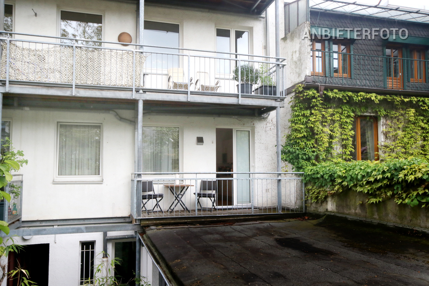 Modern möblierte Wohnung in Düsseldorf-Düsseltal