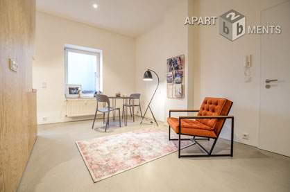 Möbliertes und hochwertig und liebevoll saniertes Apartment in Düsseldorf-Eller