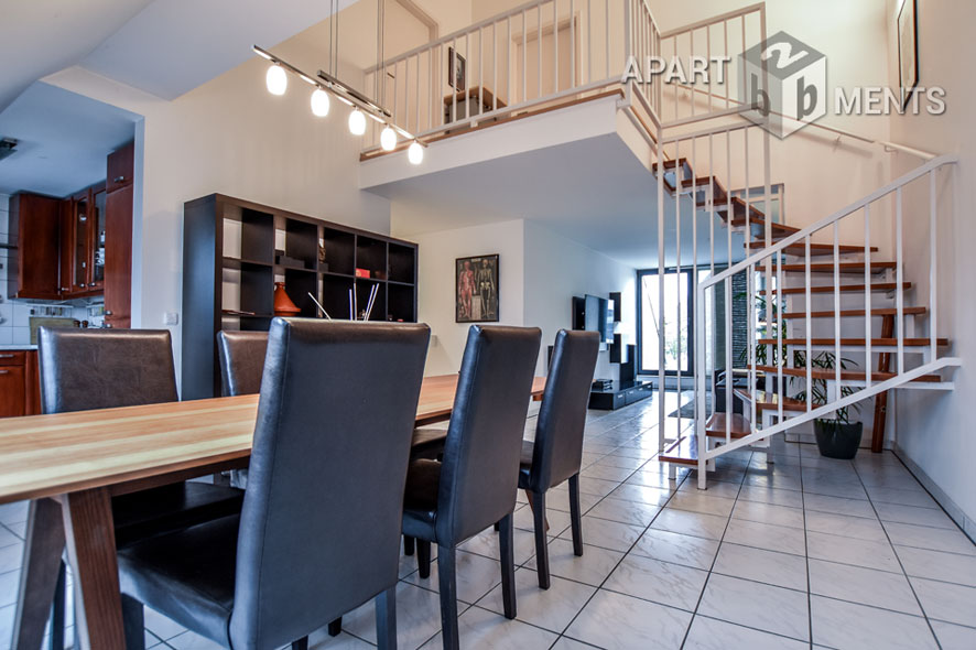 Möblierte und lichtdurchflutete Maisonettewohnung im Süden von Hilden