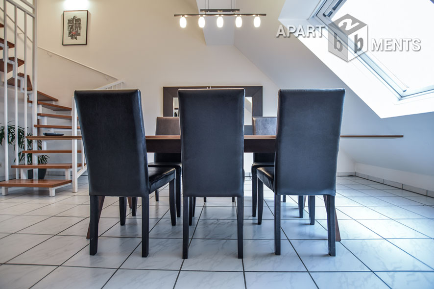 Möblierte und lichtdurchflutete Maisonettewohnung im Süden von Hilden