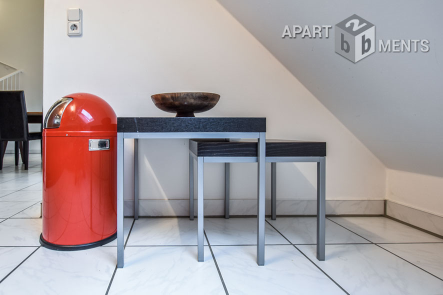 Möblierte und lichtdurchflutete Maisonettewohnung im Süden von Hilden