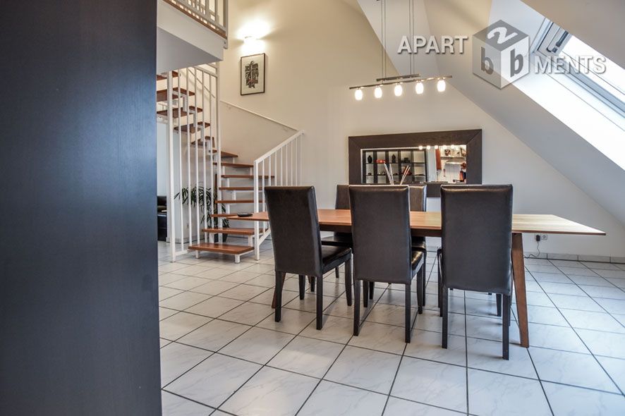 Möblierte und lichtdurchflutete Maisonettewohnung im Süden von Hilden