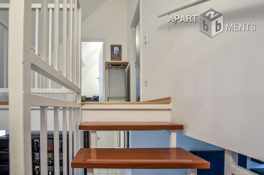 Möblierte und lichtdurchflutete Maisonettewohnung im Süden von Hilden