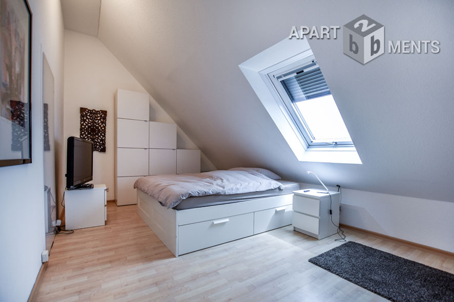 Möblierte und lichtdurchflutete Maisonettewohnung im Süden von Hilden