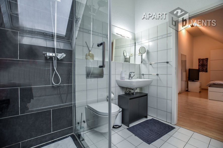 Möblierte und lichtdurchflutete Maisonettewohnung im Süden von Hilden