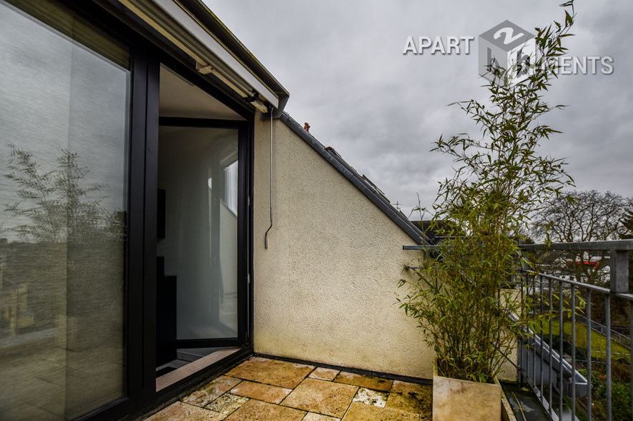 Möblierte und lichtdurchflutete Maisonettewohnung im Süden von Hilden