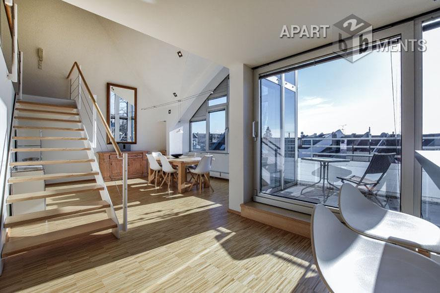 Möblierte und exklusive Penthousewohnung im Maisonettestil in Düsseldorf-Oberkassel