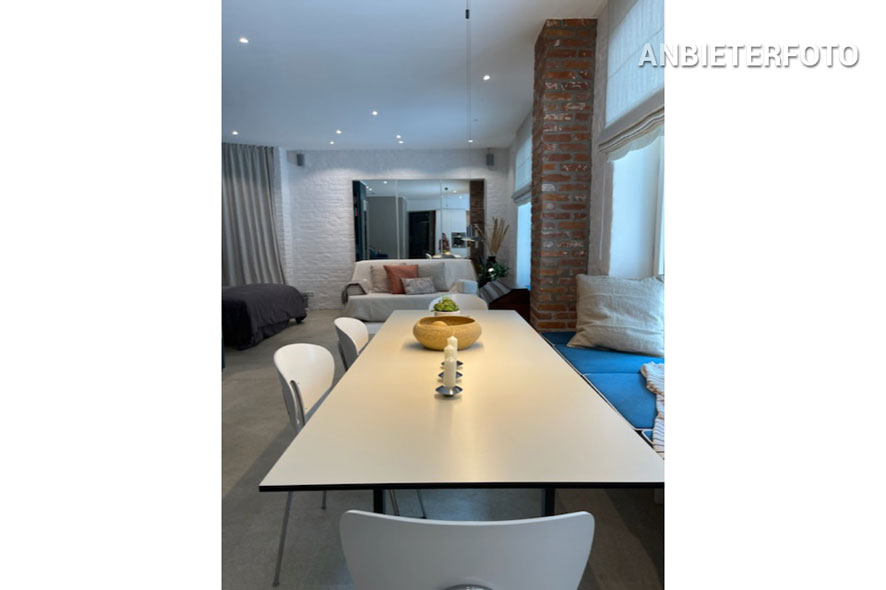 Modern möblierte und ruhig gelegene Wohnung in Düsseldorf-Unterbilk