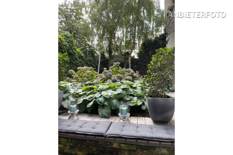 Modern möblierte und ruhig gelegene Wohnung in Düsseldorf-Unterbilk