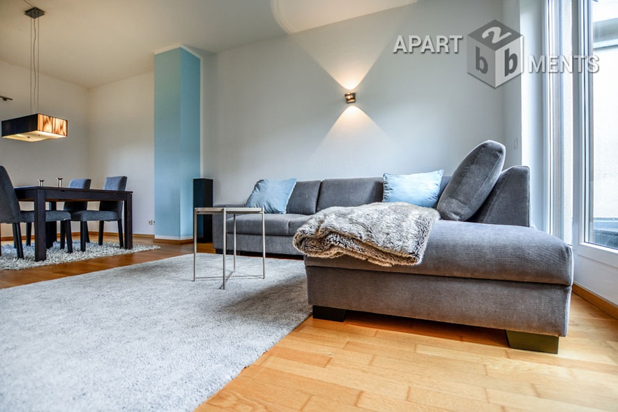 Möblierte Wohnung mit Dachterrasse in Düsseldorf-Pempelfort