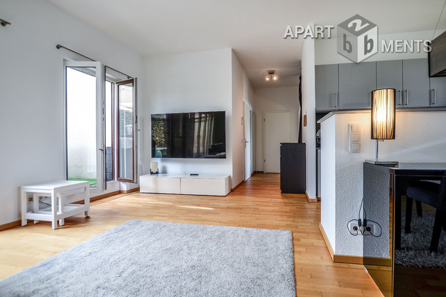 Möblierte Wohnung mit Dachterrasse in Düsseldorf-Pempelfort