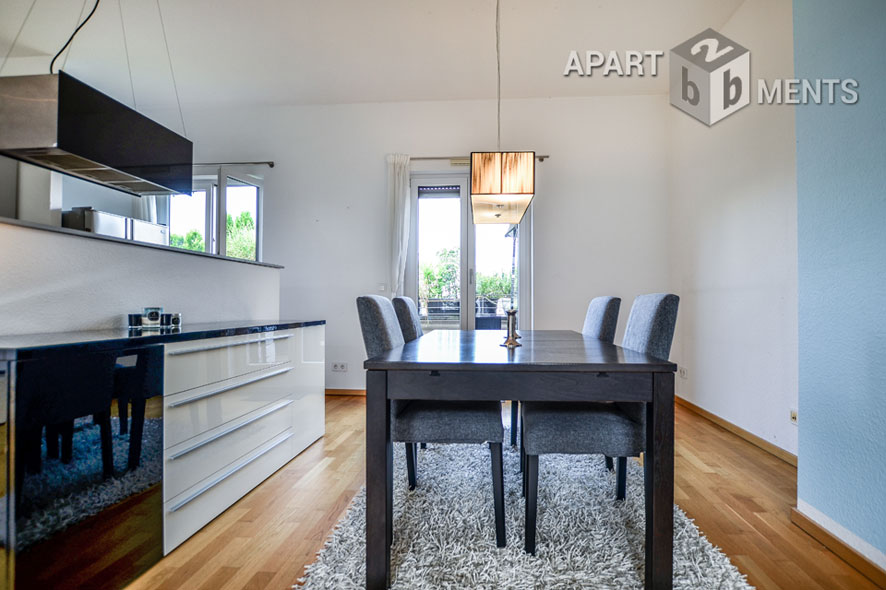 Möblierte Wohnung mit Dachterrasse in Düsseldorf-Pempelfort