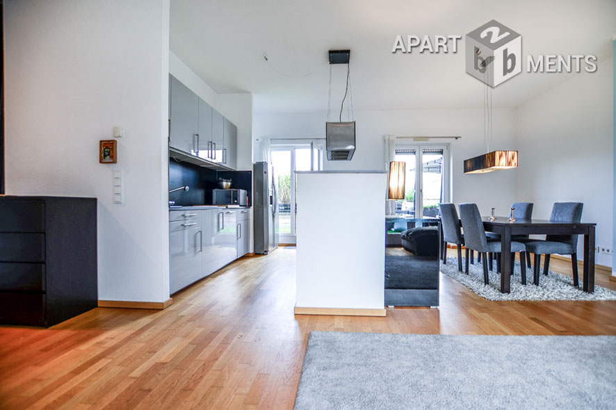 Möblierte Wohnung mit Dachterrasse in Düsseldorf-Pempelfort