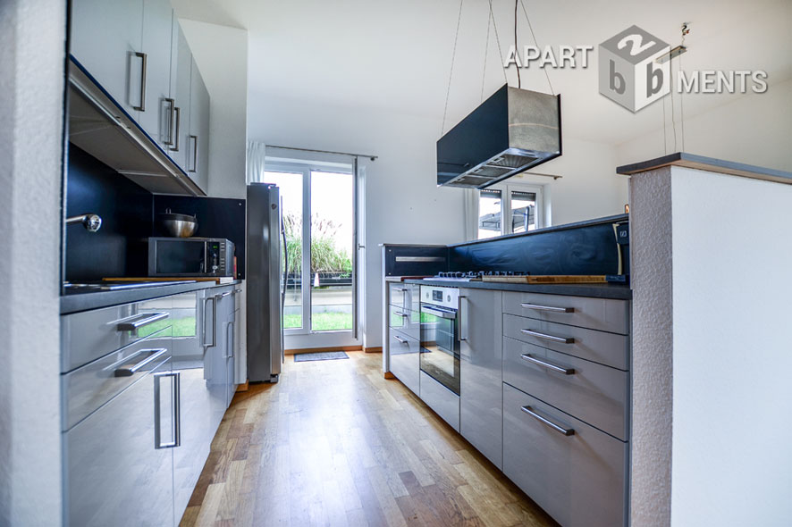 Möblierte Wohnung mit Dachterrasse in Düsseldorf-Pempelfort