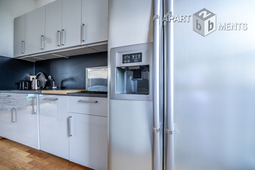 Möblierte Wohnung mit Dachterrasse in Düsseldorf-Pempelfort