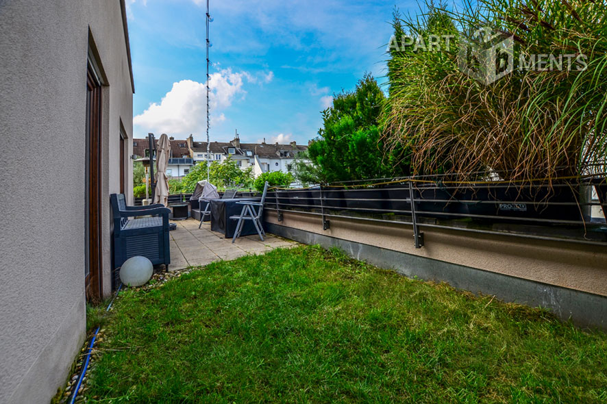 Möblierte Wohnung mit Dachterrasse in Düsseldorf-Pempelfort