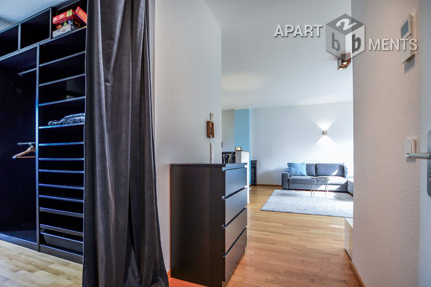 Möblierte Wohnung mit Dachterrasse in Düsseldorf-Pempelfort