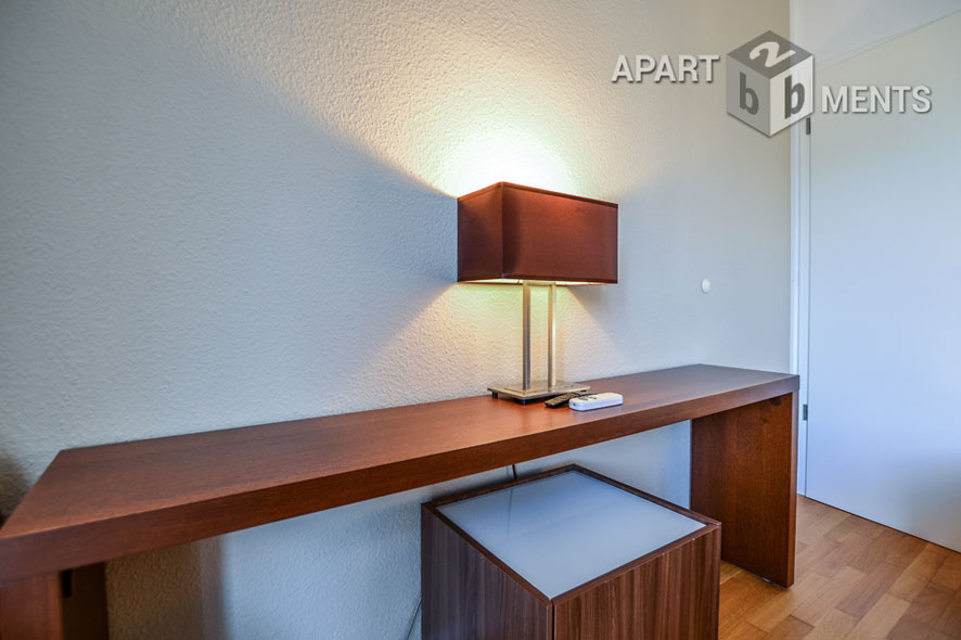 Möblierte Wohnung mit Dachterrasse in Düsseldorf-Pempelfort