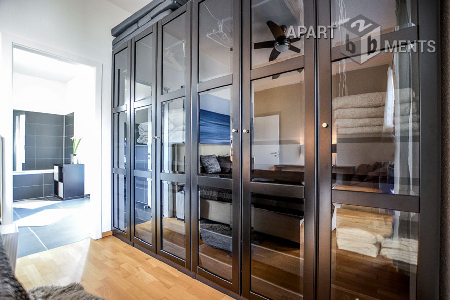 Möblierte Wohnung mit Dachterrasse in Düsseldorf-Pempelfort