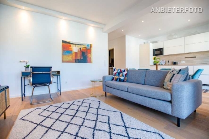 Möblierte Wohnung mit Terrasse in Düsseldorf-Unterbilk