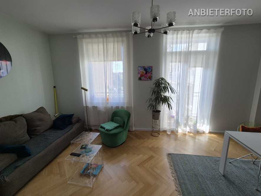 Möblierte Wohnung mit Balkon in Düsseldorf-Stadtmitte
