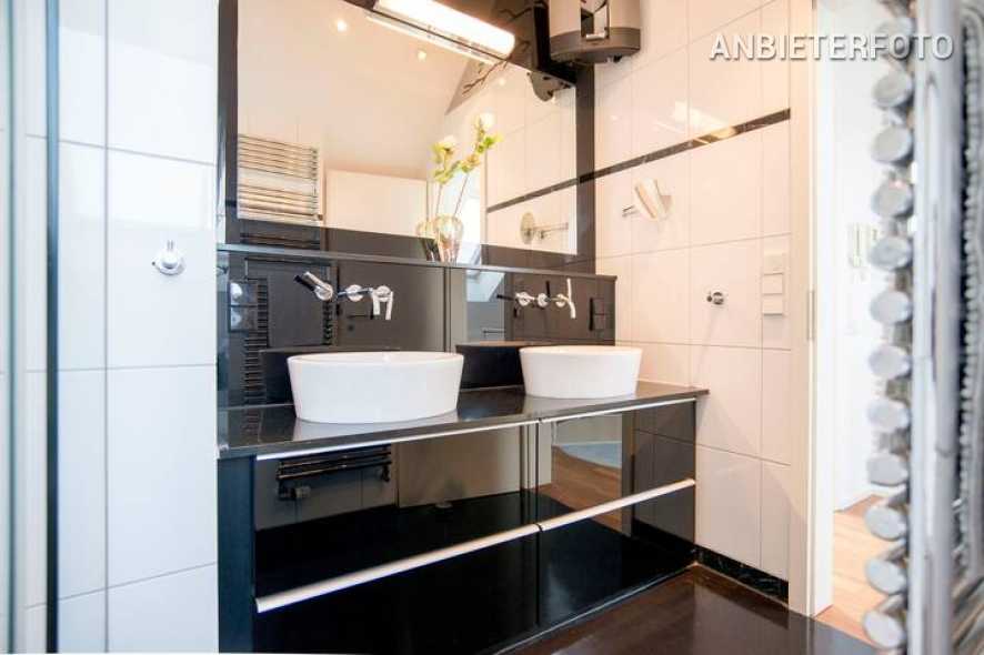 Furnished luxury penthouse with a view of the Rhine in Düsseldorf-Golzheim