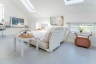Furnished luxury penthouse with a view of the Rhine in Düsseldorf-Golzheim