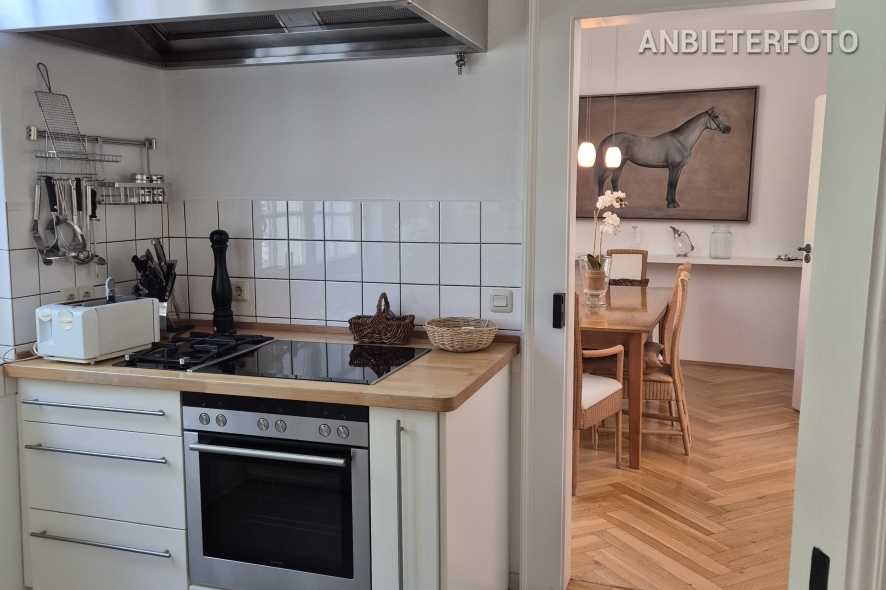 Exclusive apartment spacious and furnished in Düsseldorf-Carlstadt