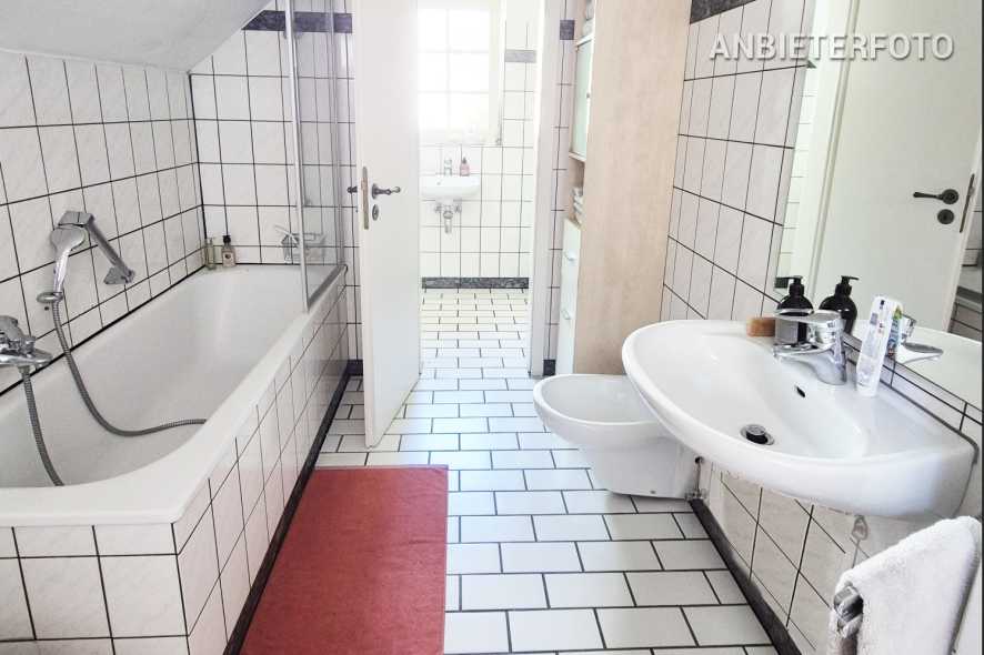 Exclusive apartment spacious and furnished in Düsseldorf-Carlstadt