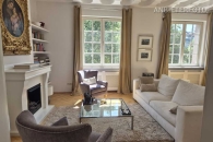 Exklusive Wohnung geräumig und möbliert in Düsseldorf-Carlstadt