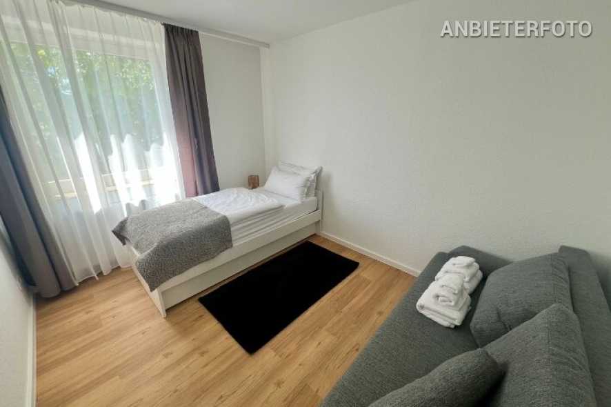 Geräumige 4-Zimmer-Wohnung möbliert und mit Balkon in Neuss-Vogelsang
